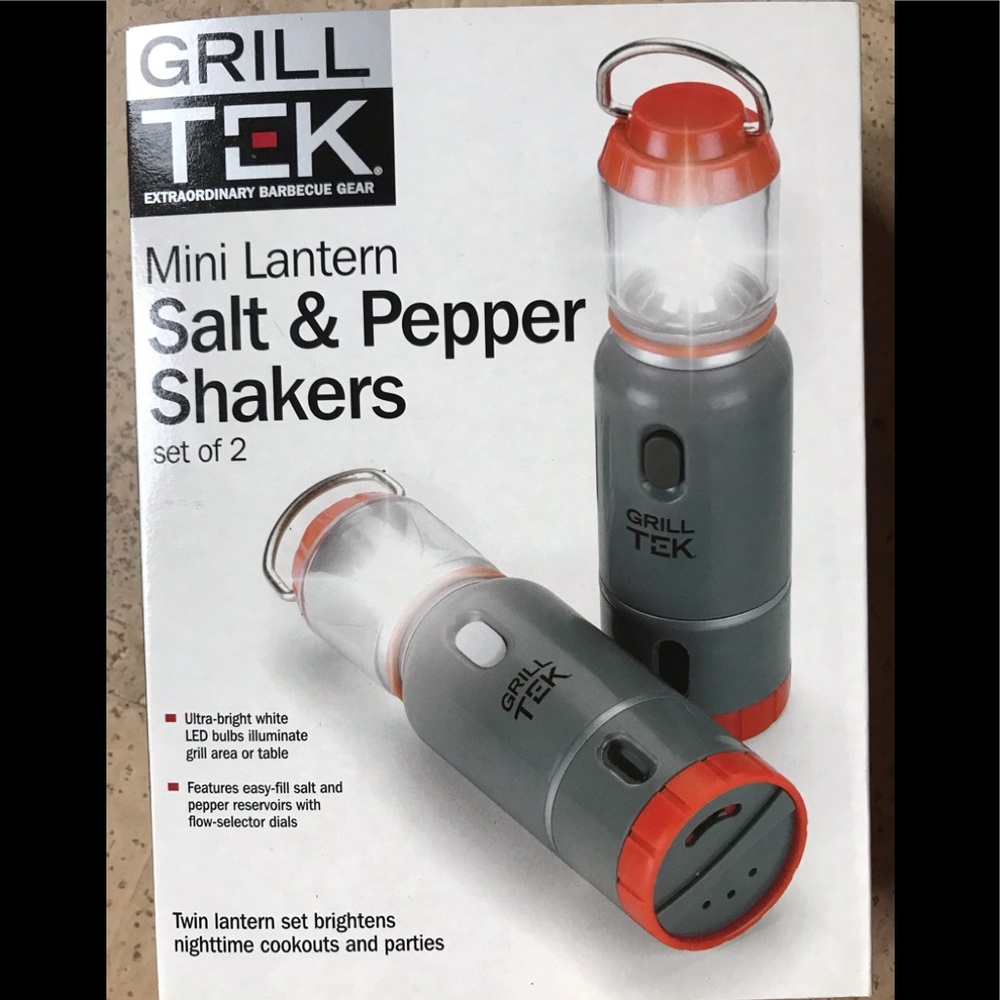 NWT GrillTek mini-lantern salt & pepper shakers for night time cookouts